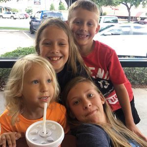 Meet your Posher, Lynda